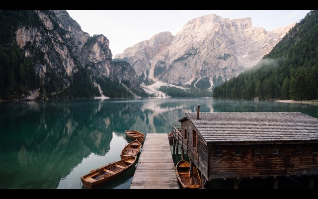 Lago di Braies, la cabane des barques