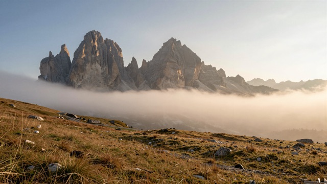 Dolomites brume aube